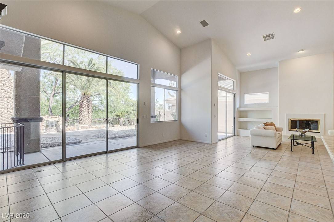 Las Vegas, NV 89144,536 Pima Canyon CT