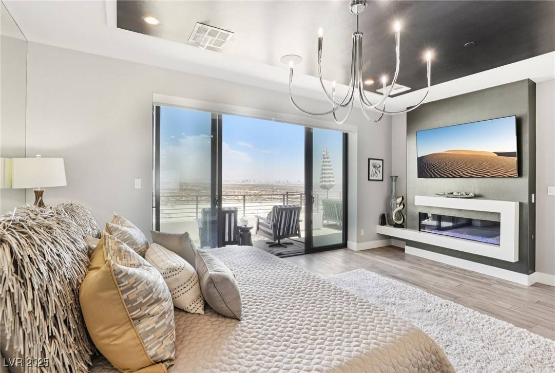 Henderson, NV 89012,426 Tranquil Peak CT