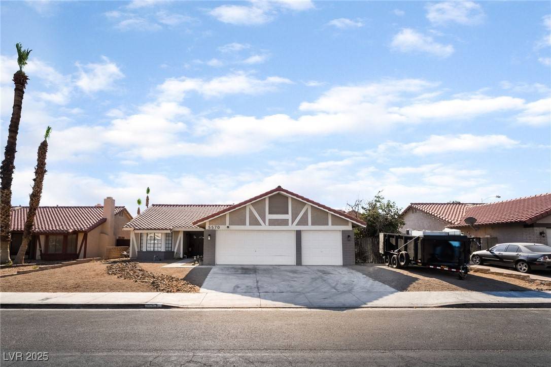 Las Vegas, NV 89120,5570 Palm ST