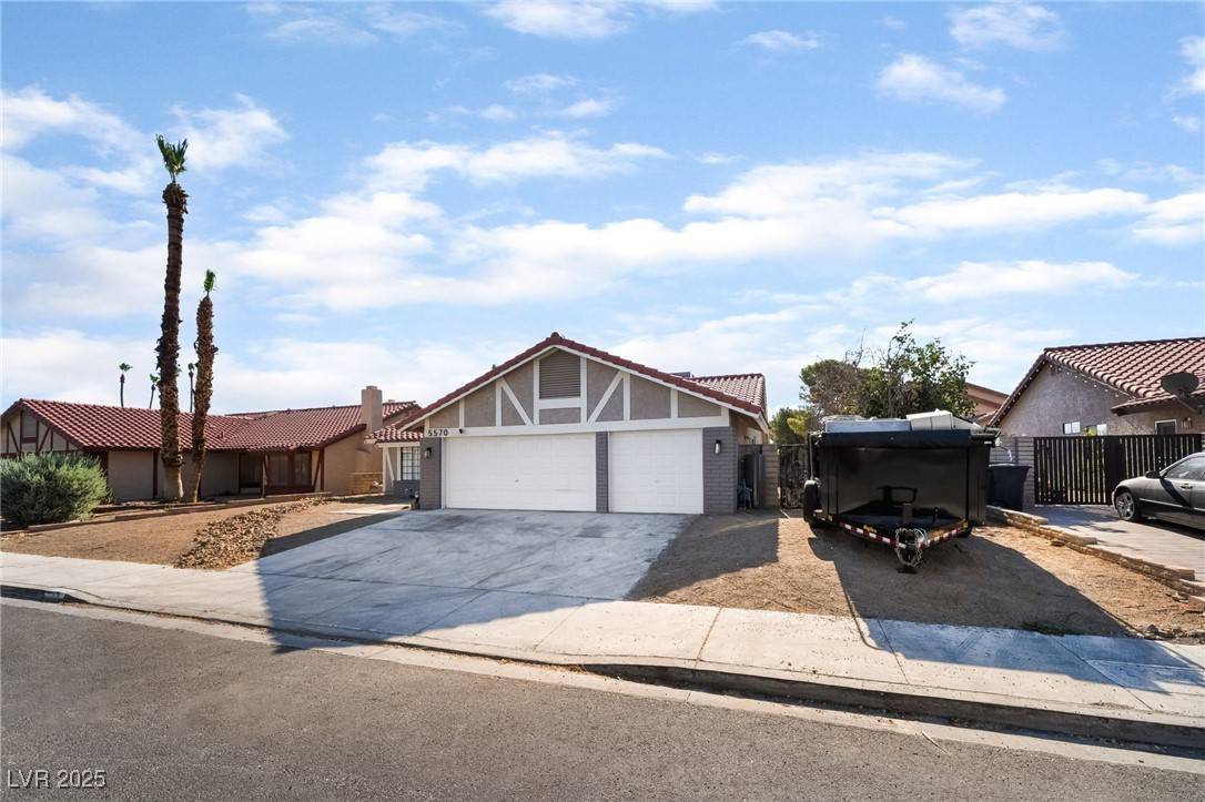 Las Vegas, NV 89120,5570 Palm ST