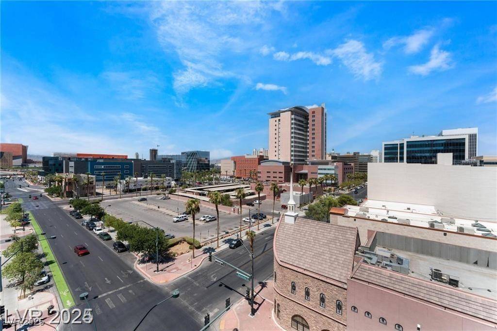 Las Vegas, NV 89101,353 E Bonneville AVE #711