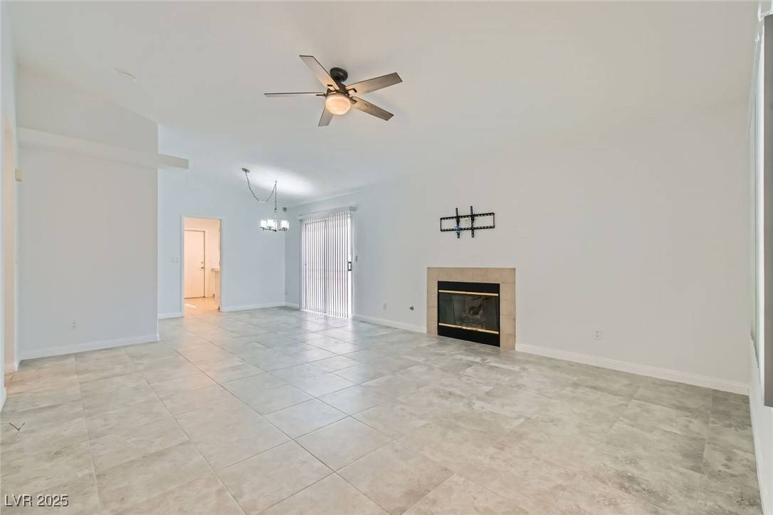 Las Vegas, NV 89108,5425 Comchec WAY #103