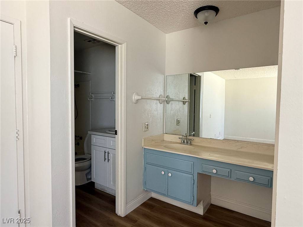 Las Vegas, NV 89102,3906 Blackford PL