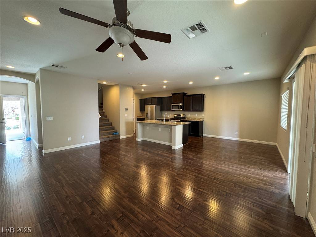 Las Vegas, NV 89117,2860 Glass Vine CT