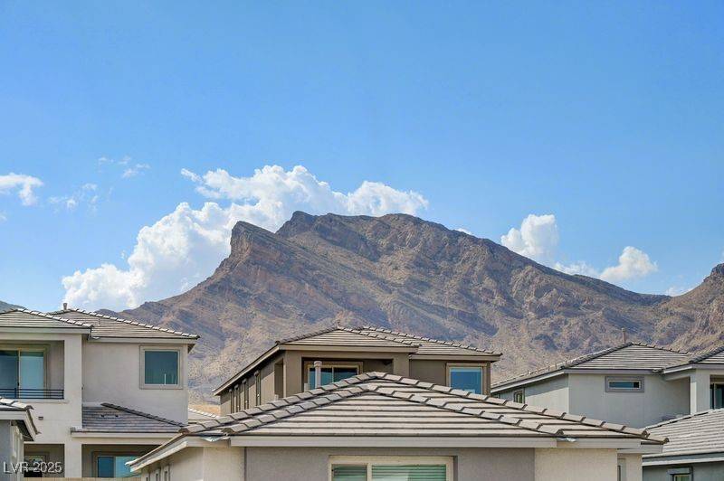 Las Vegas, NV 89138,1550 Rock Kestrel ST