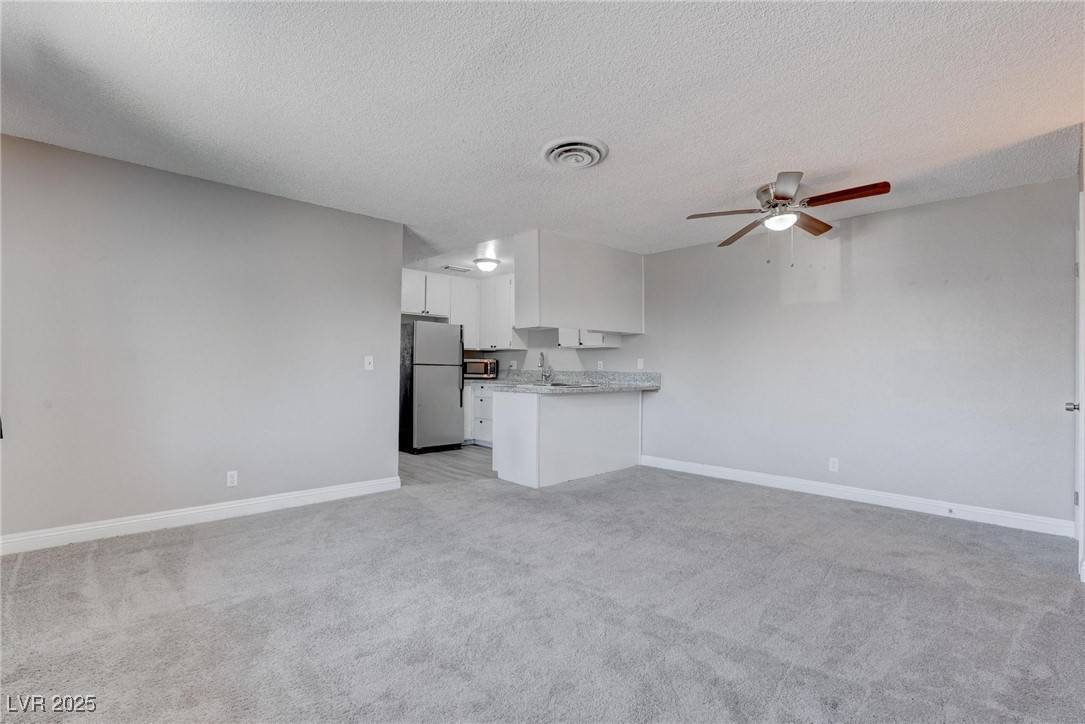 Las Vegas, NV 89119,1438 Lorilyn AVE #4