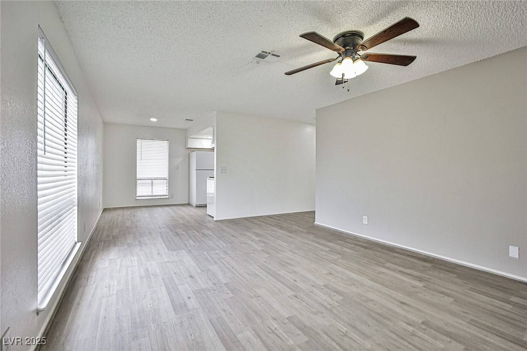 Las Vegas, NV 89119,5187 Caliente ST #96