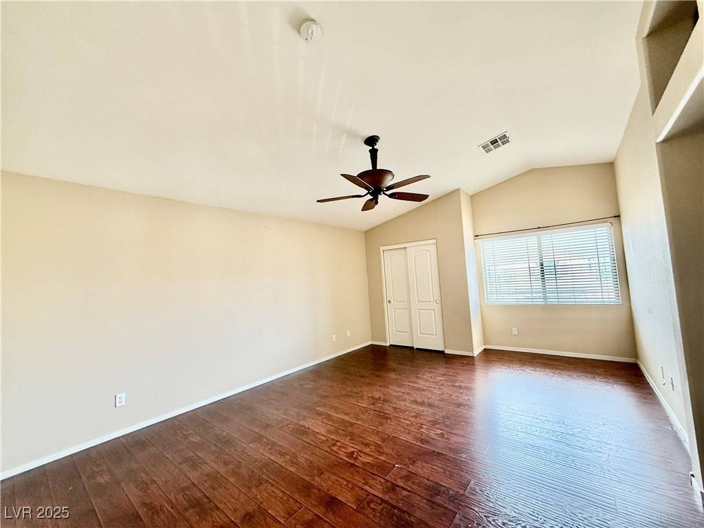 North Las Vegas, NV 89081,5517 Overlook Valley ST