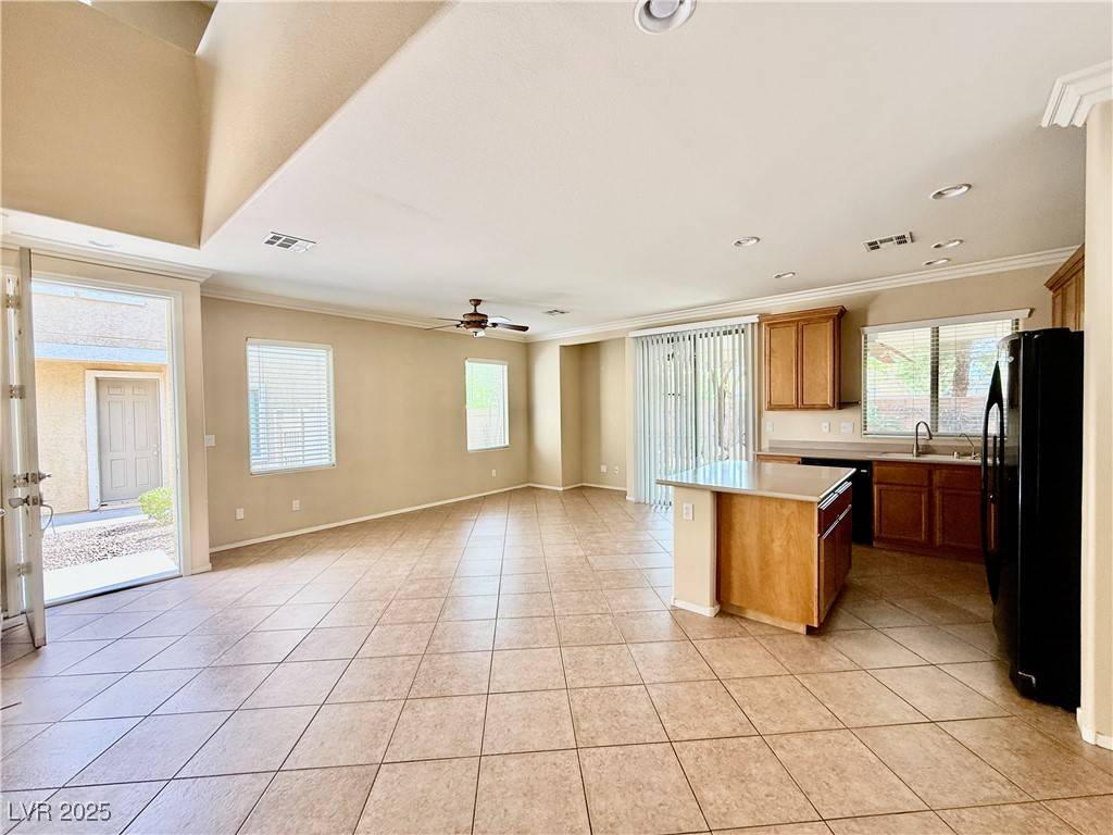 North Las Vegas, NV 89081,5517 Overlook Valley ST