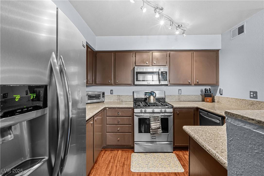 Las Vegas, NV 89145,701 Harvest Run DR #104