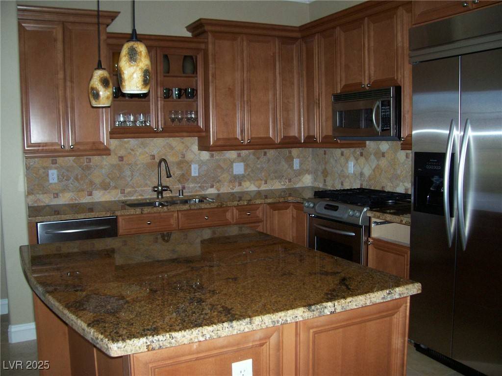 Henderson, NV 89011,6 VIA VASARI #104