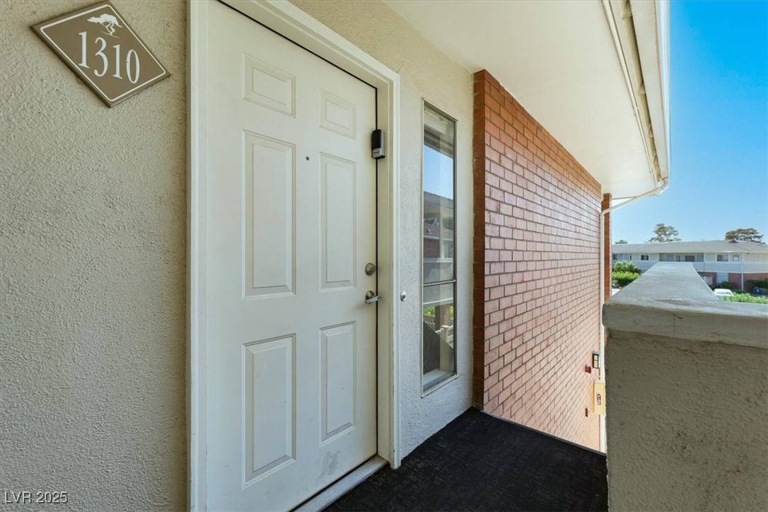 Las Vegas, NV 89109,698 Oakmont AVE #1310