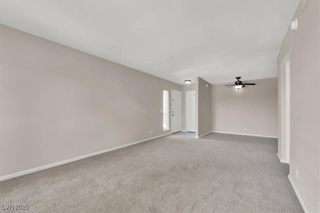 Las Vegas, NV 89109,698 Oakmont AVE #1310