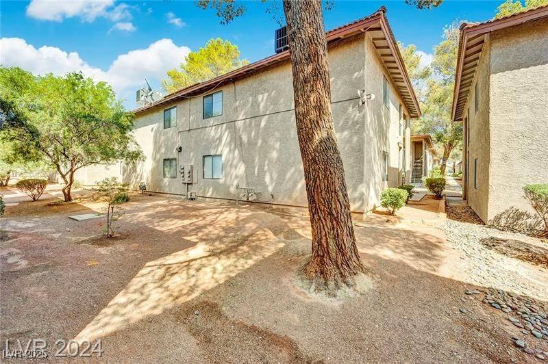 Las Vegas, NV 89103,5576 W Rochelle AVE #9C