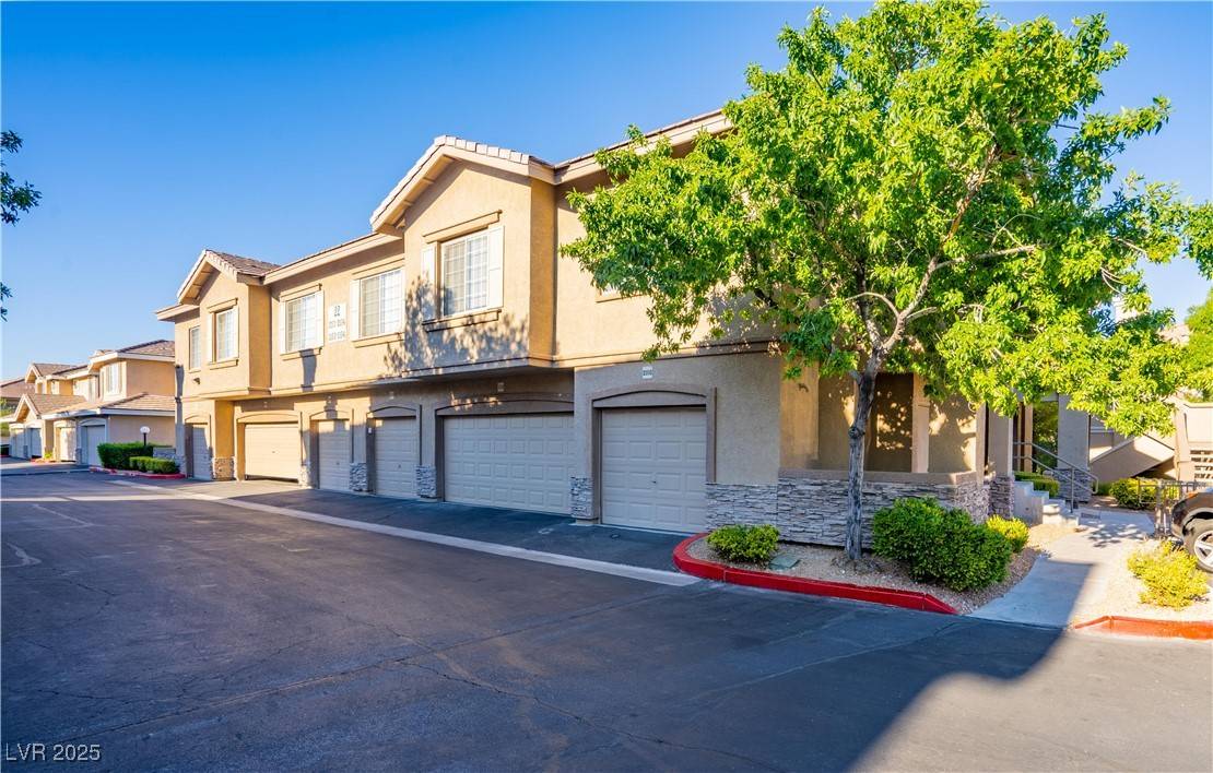 Las Vegas, NV 89134,9901 Trailwood DR #2102