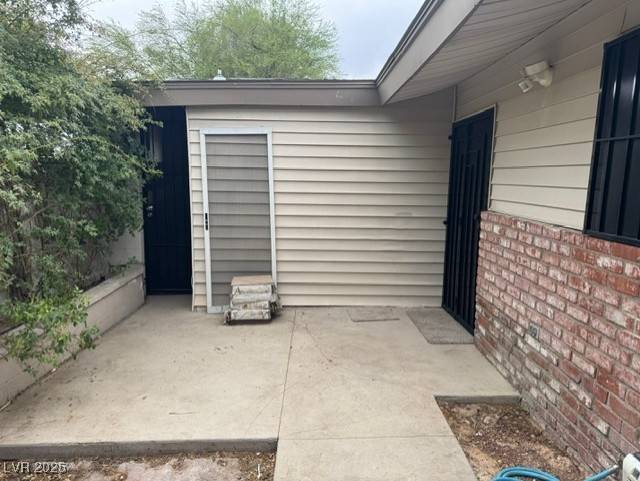Las Vegas, NV 89169,1648 Ottawa DR