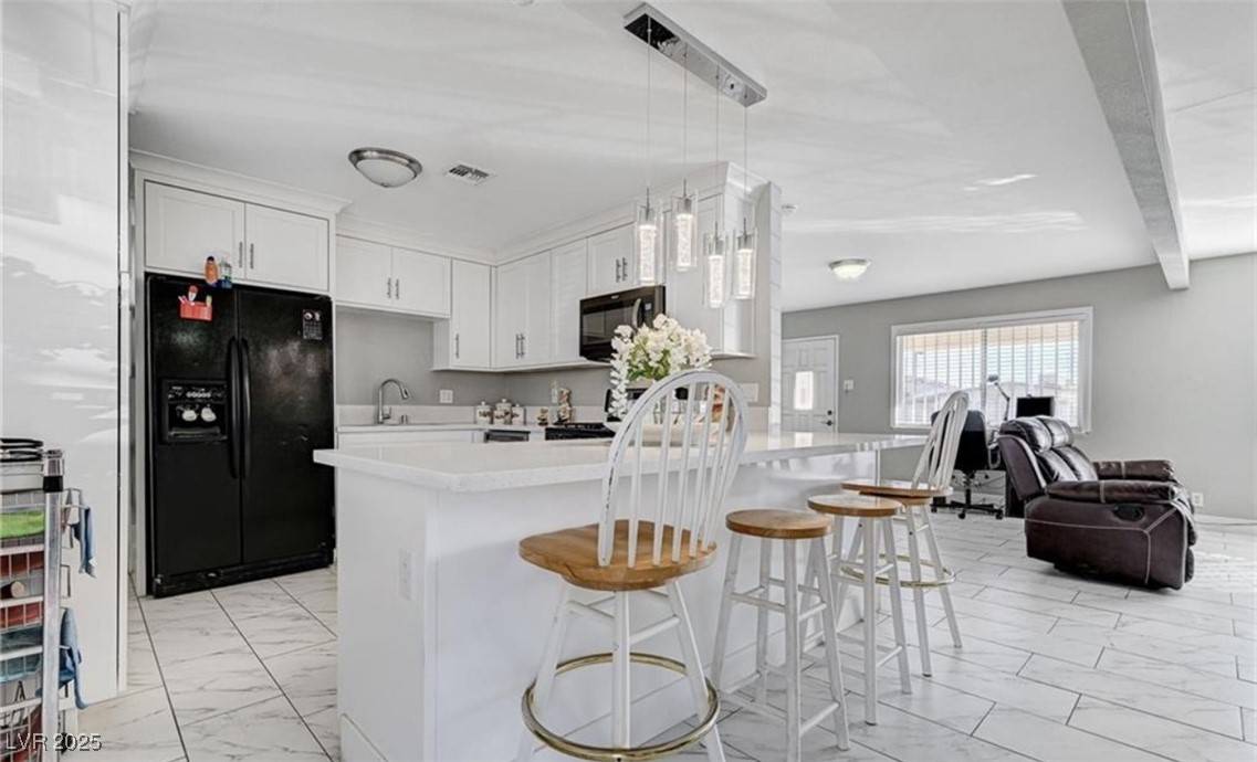 Las Vegas, NV 89107,824 Salem DR