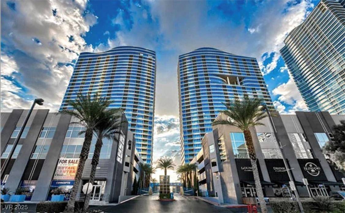 Las Vegas, NV 89103,4575 DEAN MARTIN DR #910