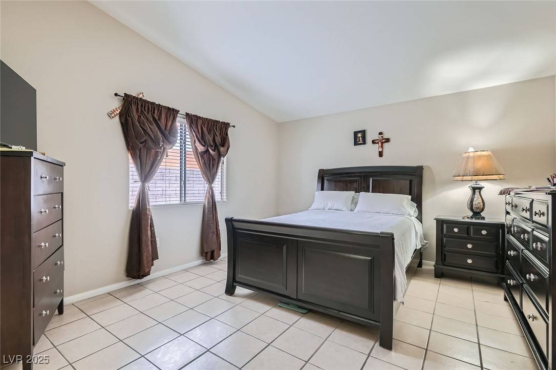 Las Vegas, NV 89122,5230 Panguitch DR