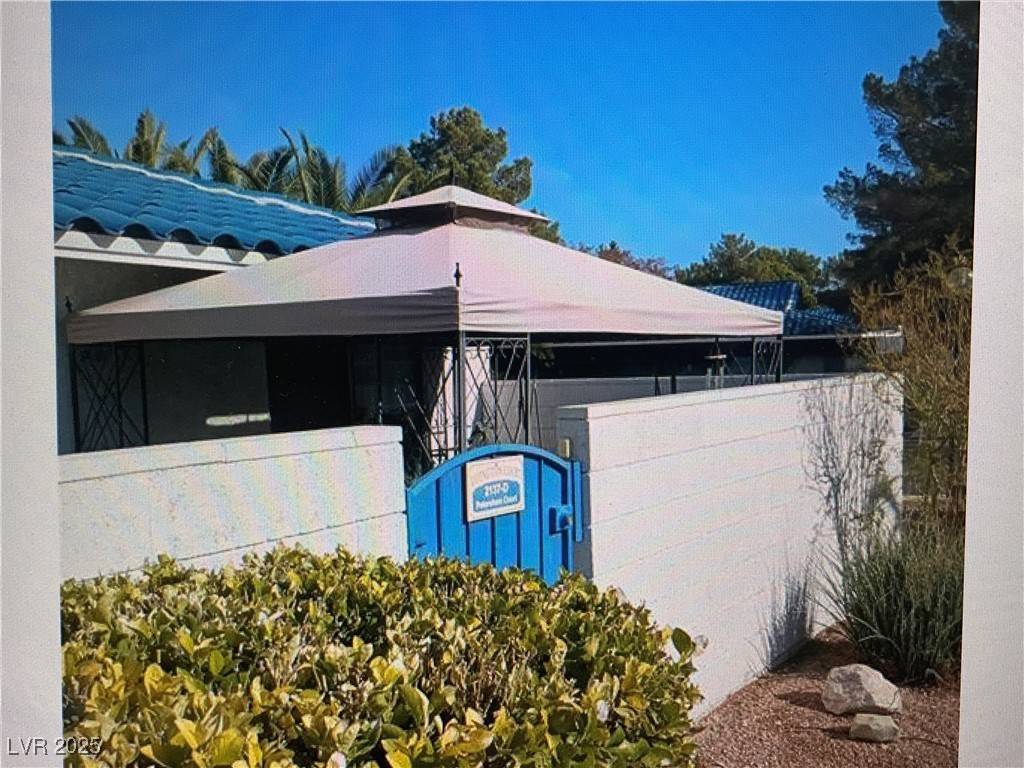 Las Vegas, NV 89108,2137 Petersham CT #D
