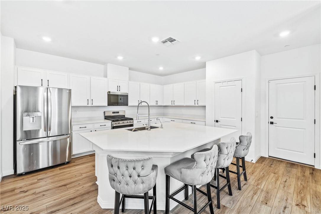 Henderson, NV 89044,2734 Fantoni ST