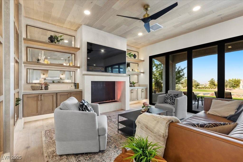 Las Vegas, NV 89134,3012 Hawksdale DR