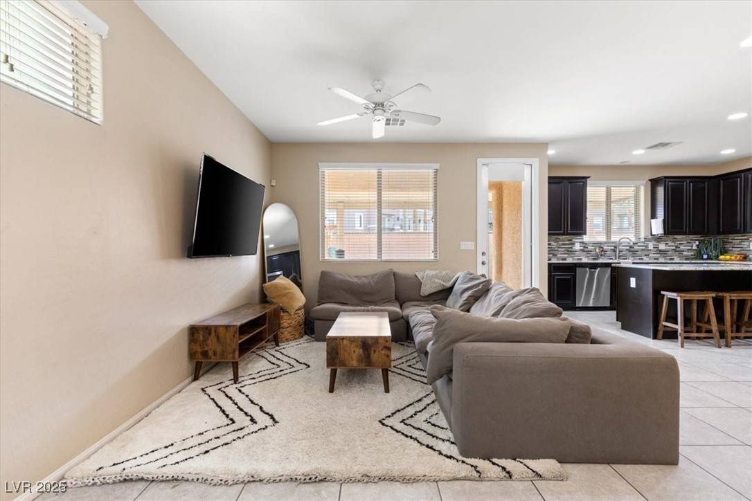 Las Vegas, NV 89122,6301 Beavertail Pond AVE