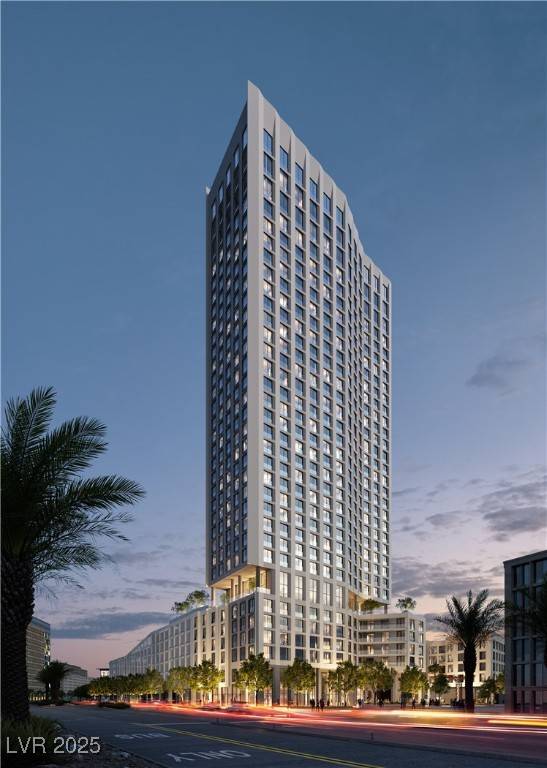Las Vegas, NV 89106,700 W Carson AVE #3203