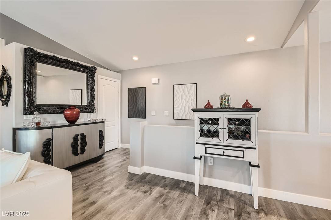Las Vegas, NV 89149,7250 Diamond Canyon LN #204