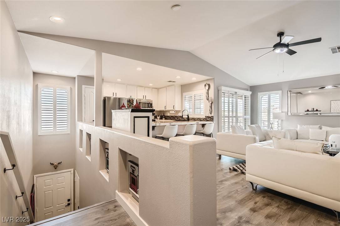 Las Vegas, NV 89149,7250 Diamond Canyon LN #204