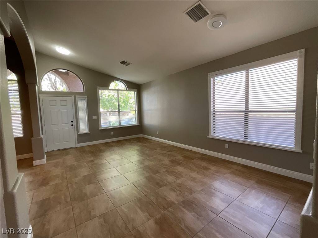 Las Vegas, NV 89130,6117 AZURITE DR