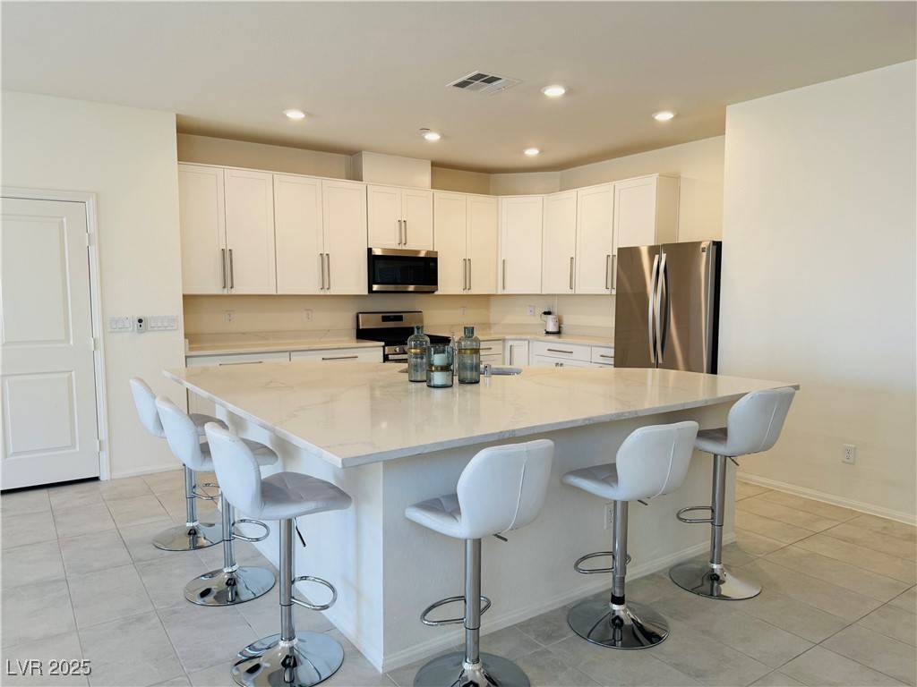 Henderson, NV 89044,2910 Ventana Ridge