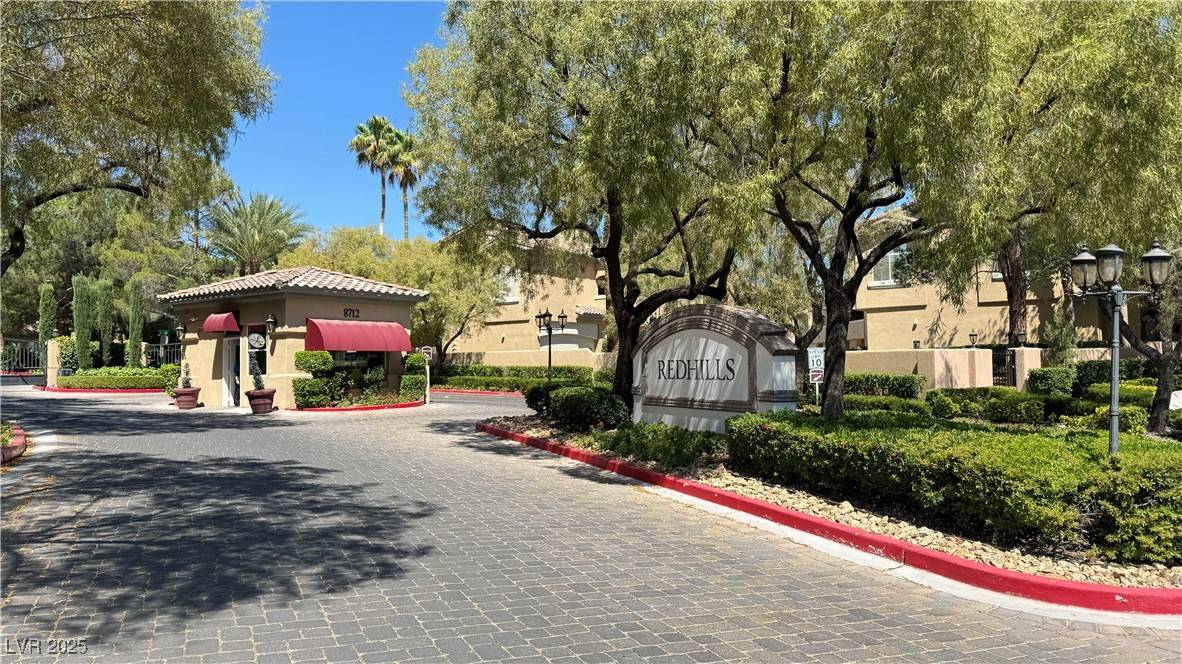 Las Vegas, NV 89128,8720 Red Brook DR #202
