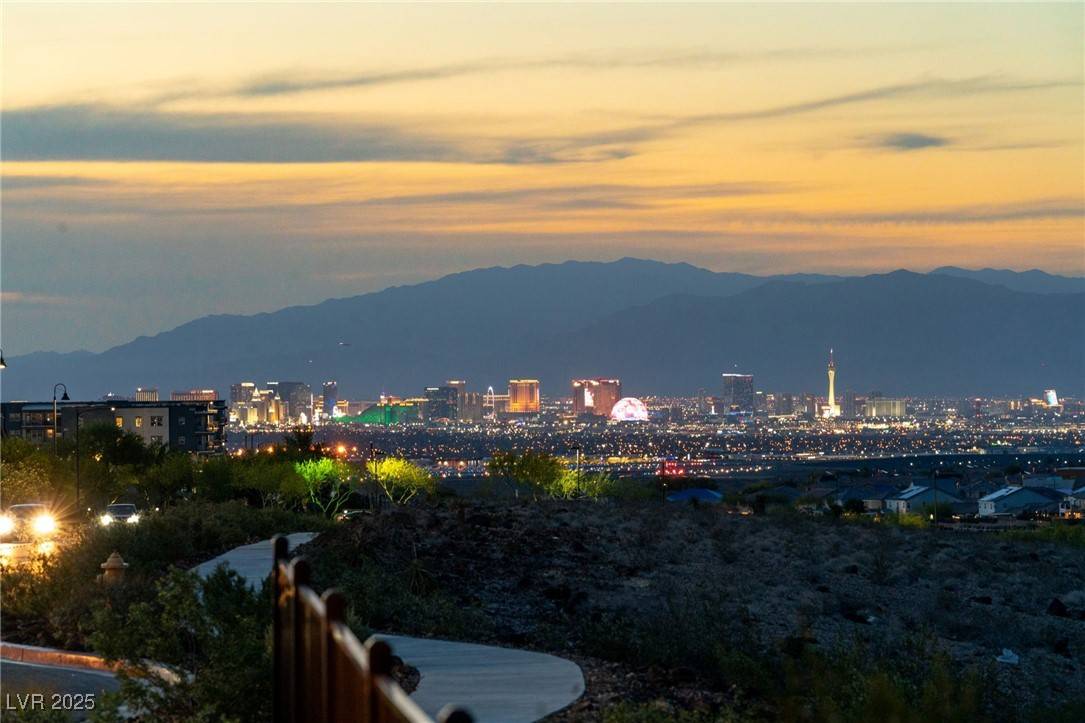 Henderson, NV 89044,2578 Skylark Trail ST