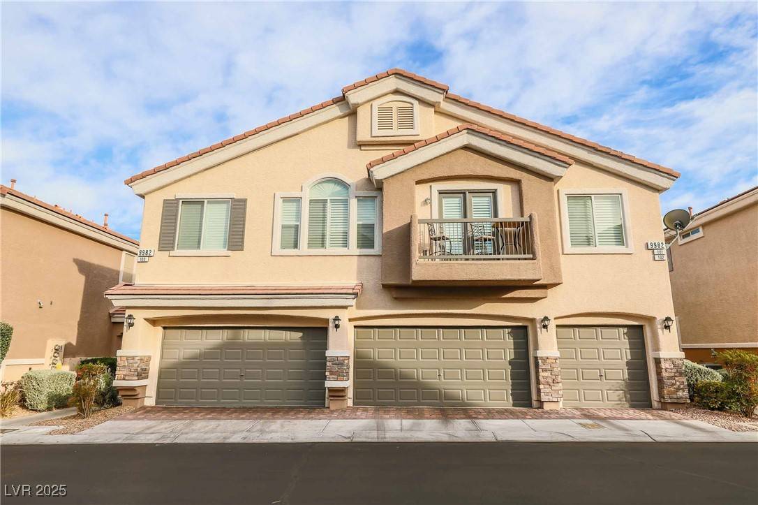 Las Vegas, NV 89183,9982 Aspen Rose ST #103