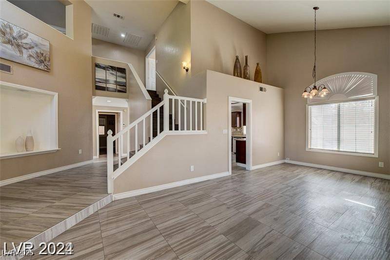 Las Vegas, NV 89118,6447 Silver Dawn LN