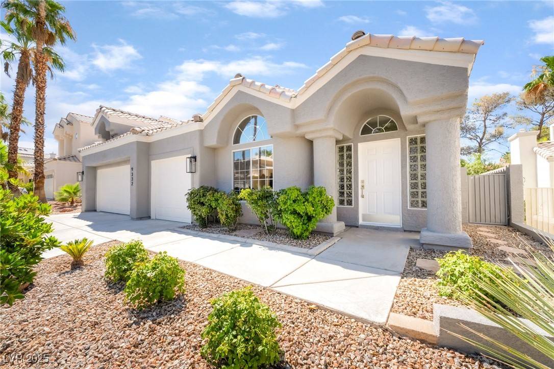 Las Vegas, NV 89117,9332 Sienna Vista DR