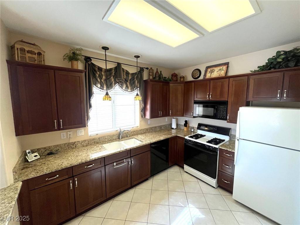 Las Vegas, NV 89134,10525 Mission Lakes AVE