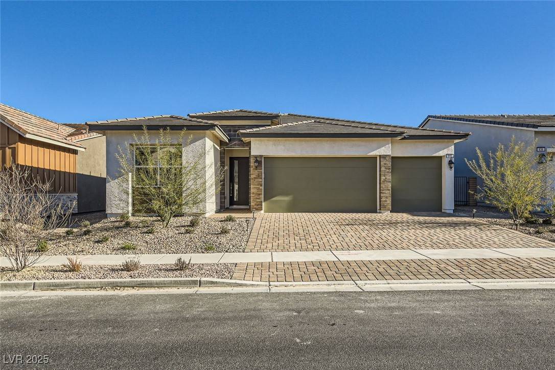Henderson, NV 89011,840 Watford PL