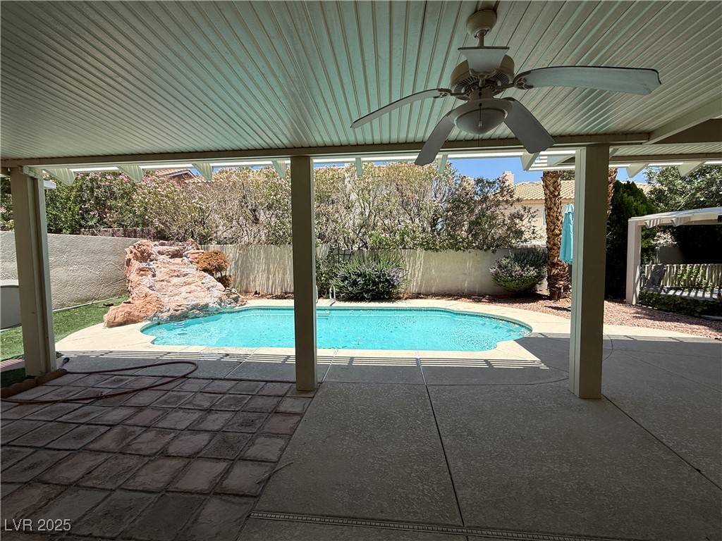 Las Vegas, NV 89128,8224 TIVOLI COVE DR #0