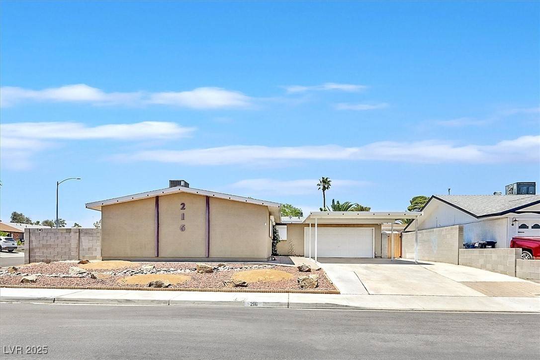 Las Vegas, NV 89107,216 Lorenzi ST