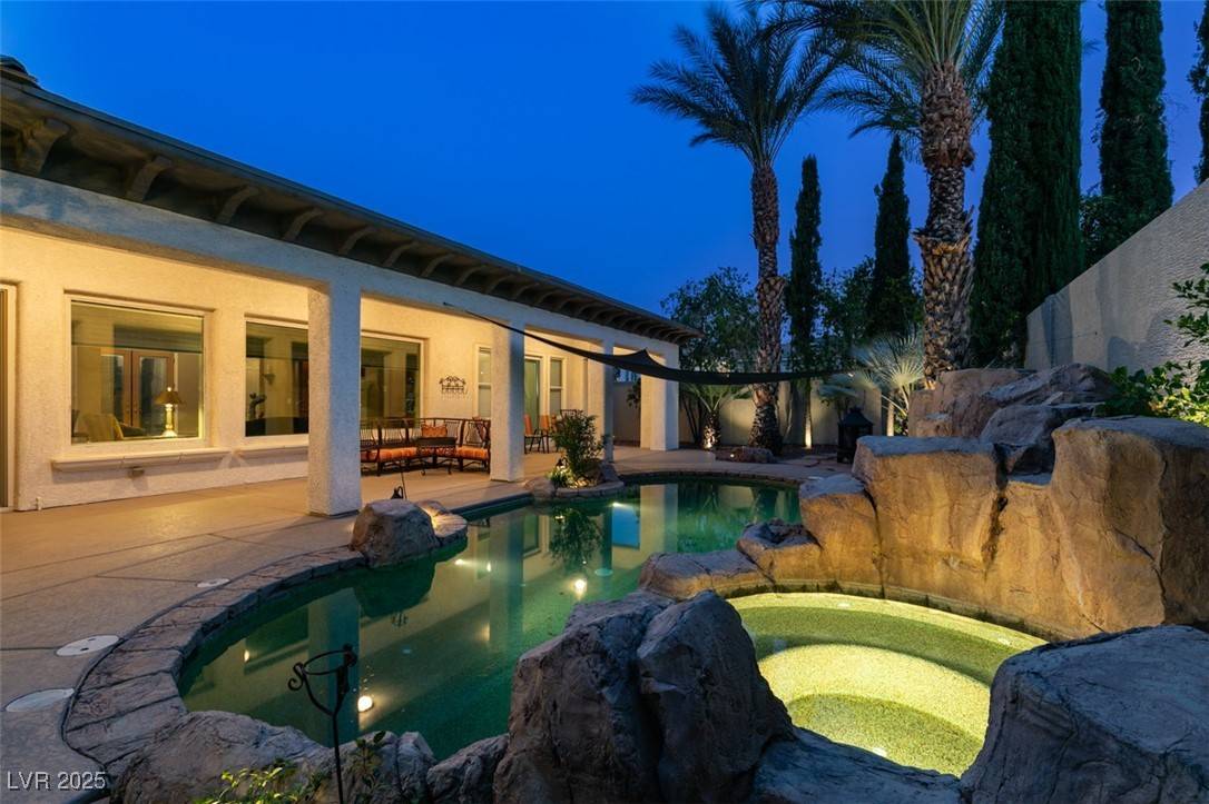 Las Vegas, NV 89144,213 Satin Mist CT