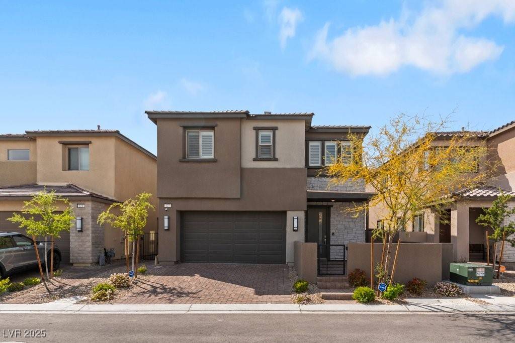 Las Vegas, NV 89138,127 Medianoche ST