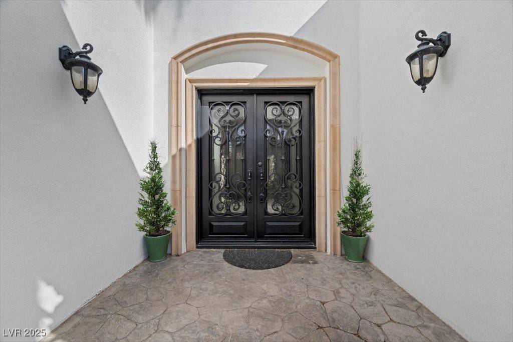 Henderson, NV 89011,42 Grand Miramar DR