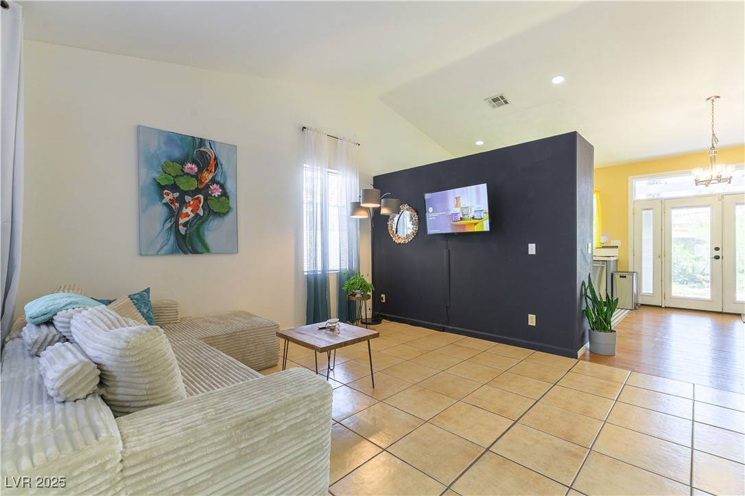 North Las Vegas, NV 89032,3650 Russian Olive ST