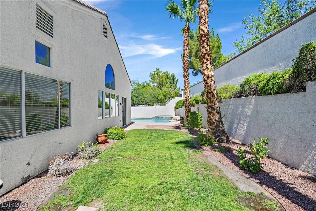 Henderson, NV 89012,20 Staghorn ST