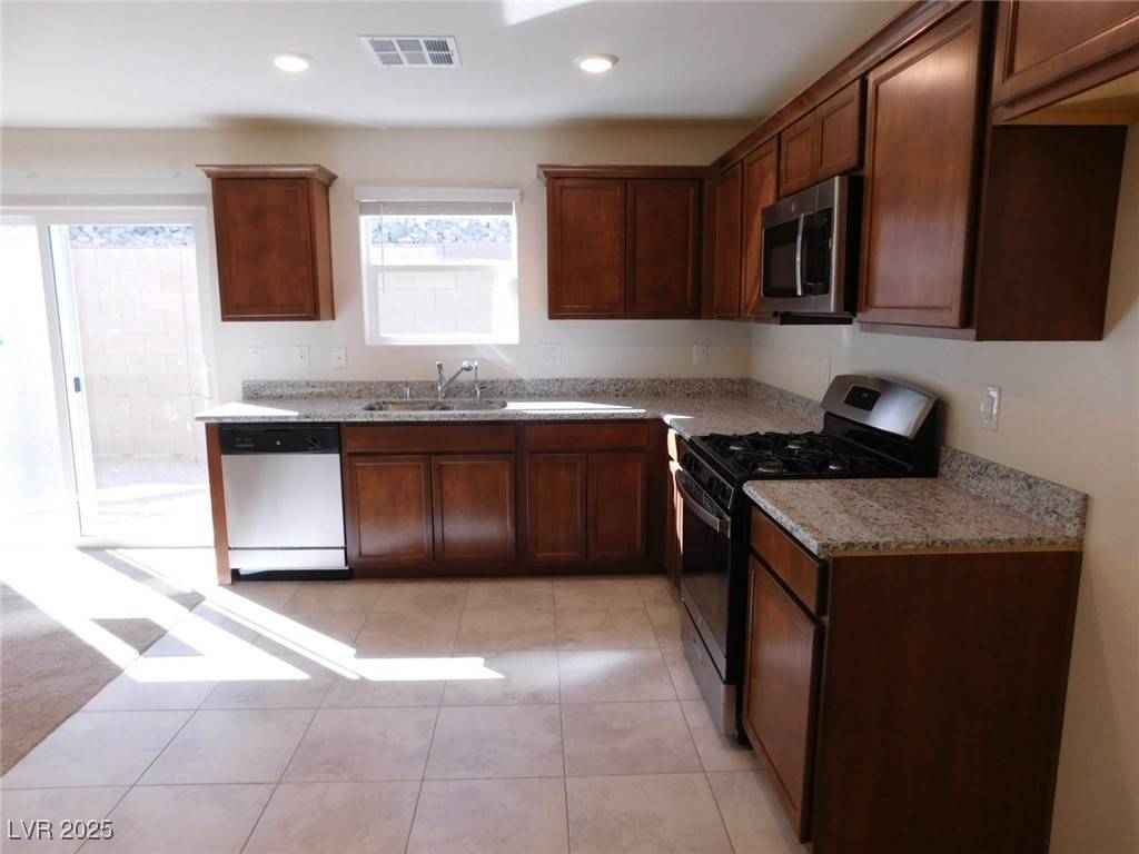 Henderson, NV 89012,301 Rain Quail WAY