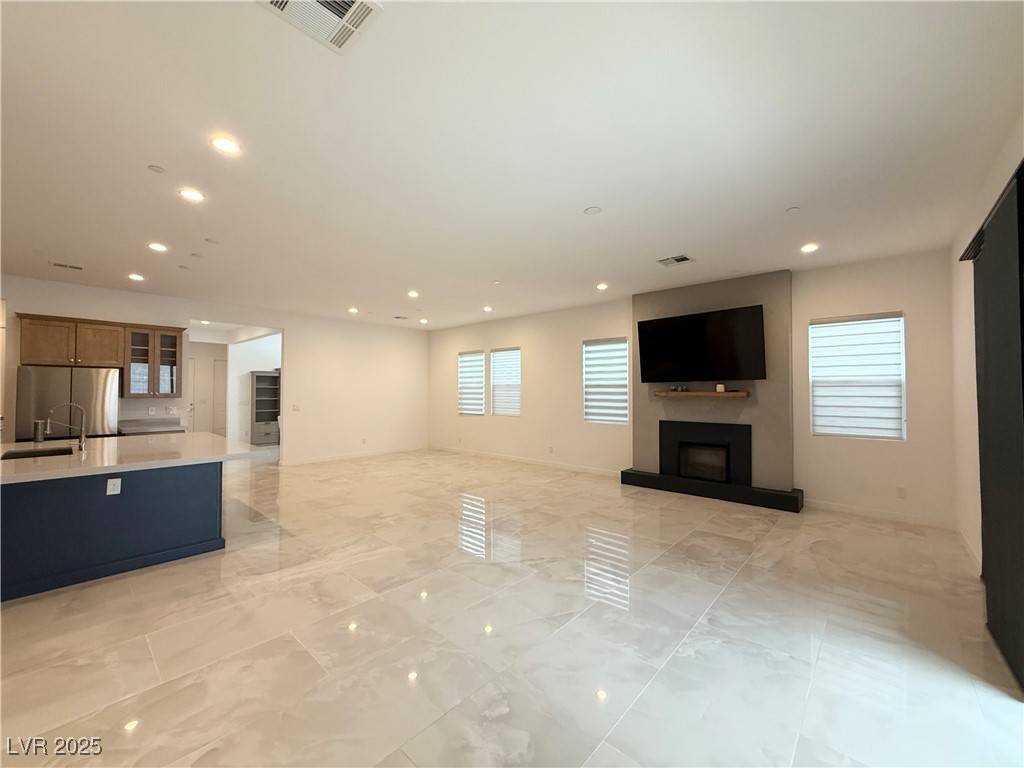 Henderson, NV 89044,3403 Sleeping Hills AVE