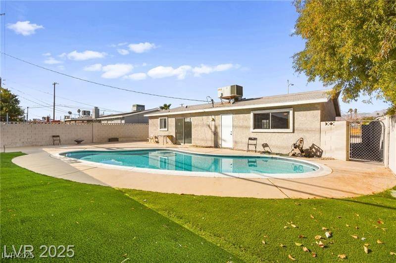 Las Vegas, NV 89108,1516 Saylor WAY
