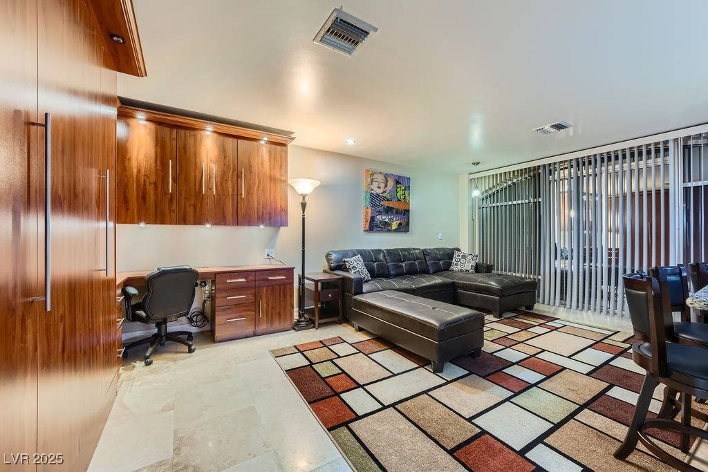 Las Vegas, NV 89109,3111 Bel Air Drive DR #201